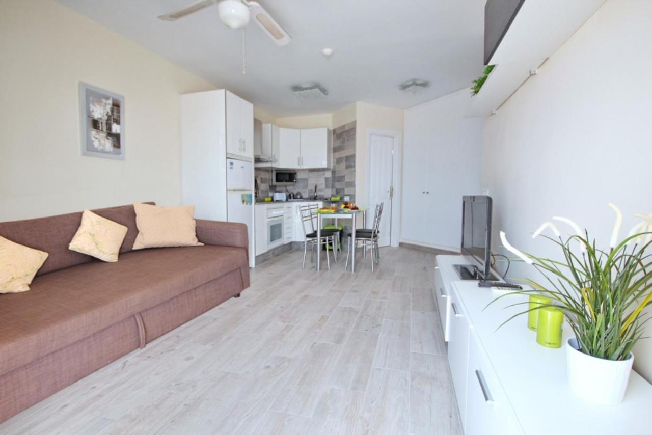 Apartment With Terrace On The Seafront In Playa Fanabe アデヘ エクステリア 写真