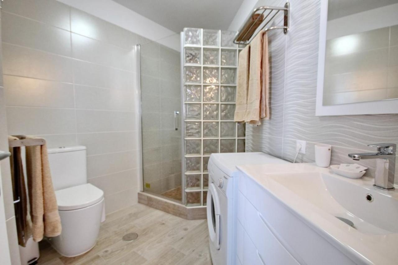 Apartment With Terrace On The Seafront In Playa Fanabe アデヘ エクステリア 写真